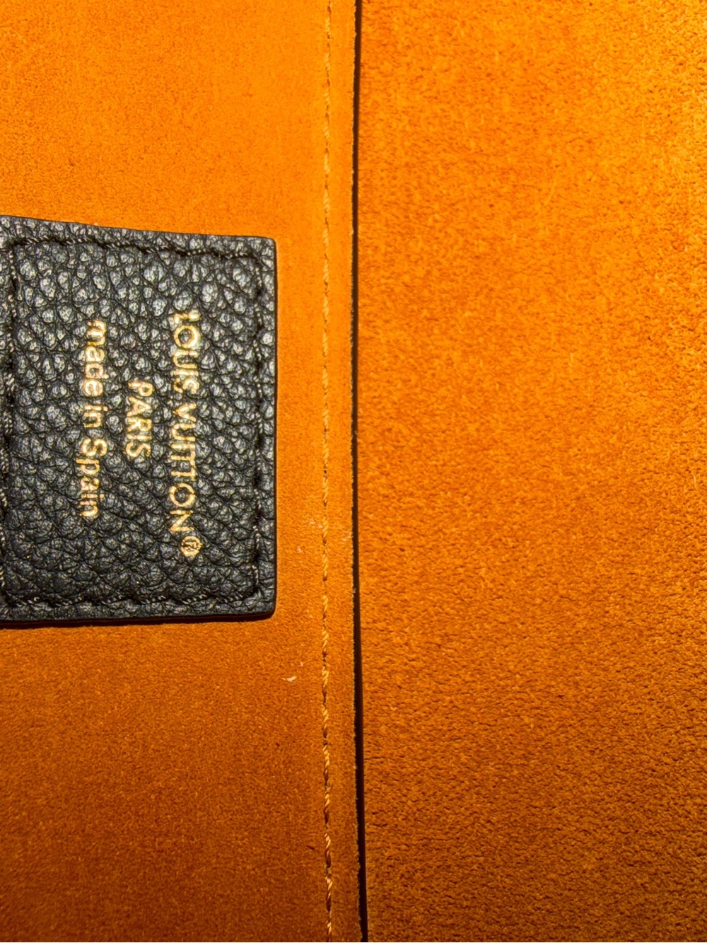 Louis Vuitton Low Key Messenger flap Bag gorgeous! - Picture 10 of 16